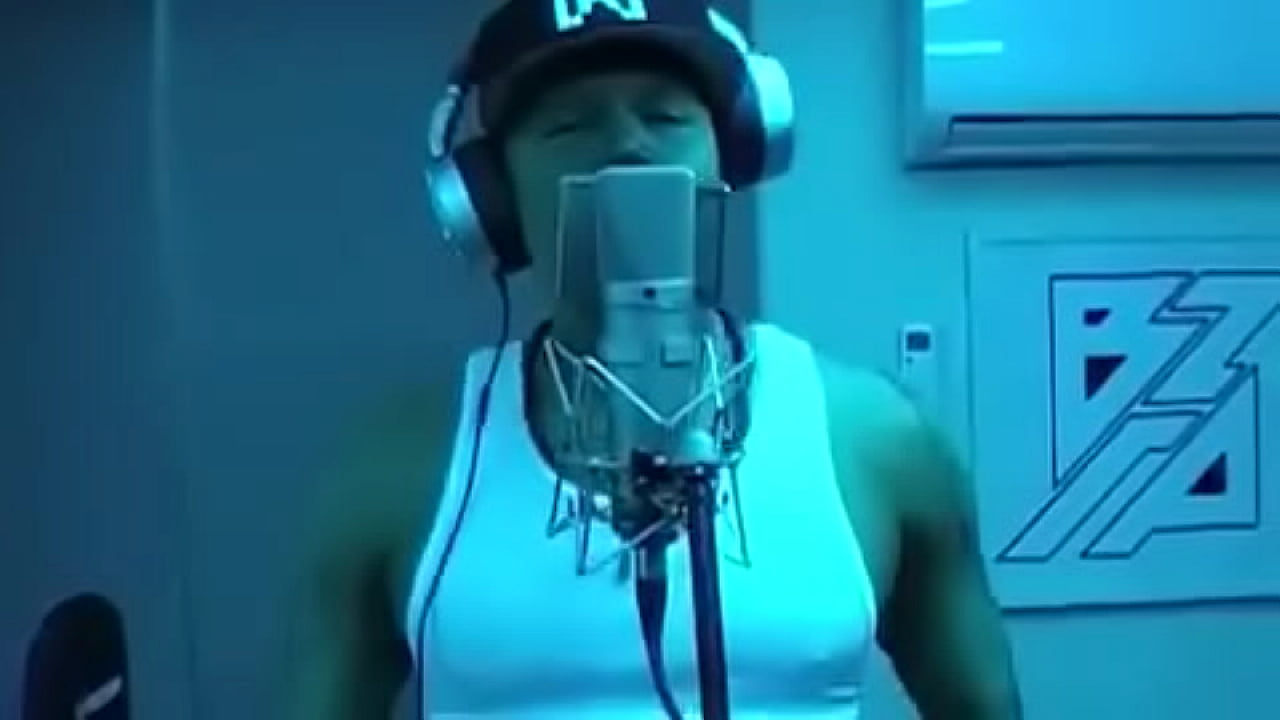 Jbalvin no podr&aacute; sentarse en d&iacute;as gracias a Residente