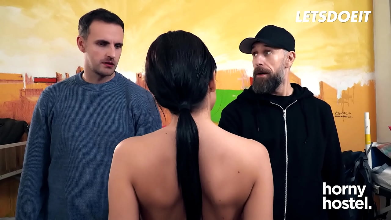 Euro Chick Lexi Layo Receives Deep Pussy Pounding From Stranger - HORNY HOSTEL