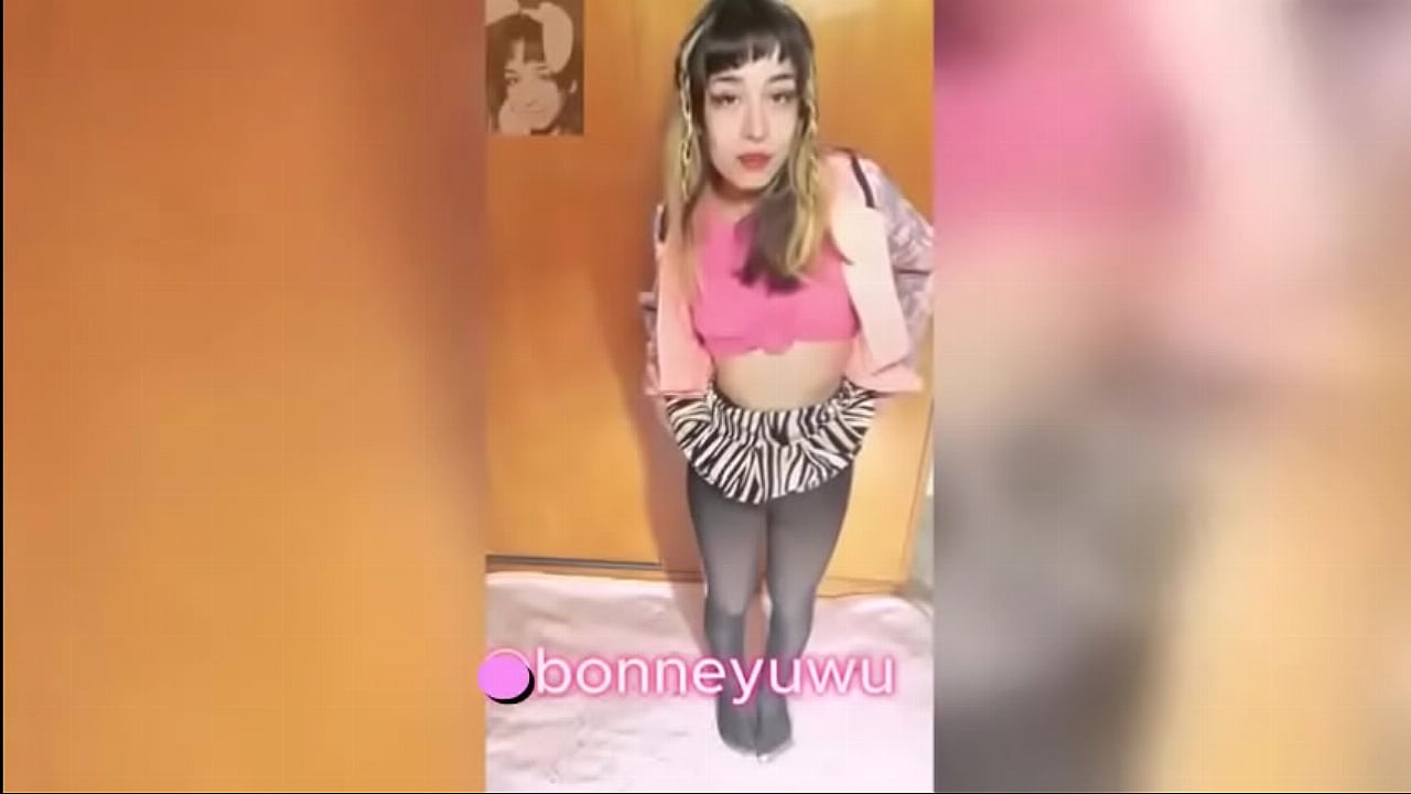 Bonneyuwu - 5:09 baile sexy regueton