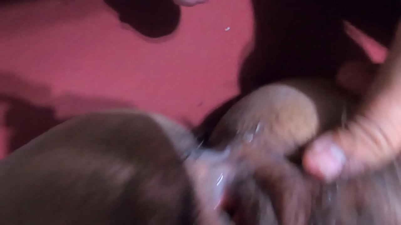 Confiesa que tiene amante y se la coge