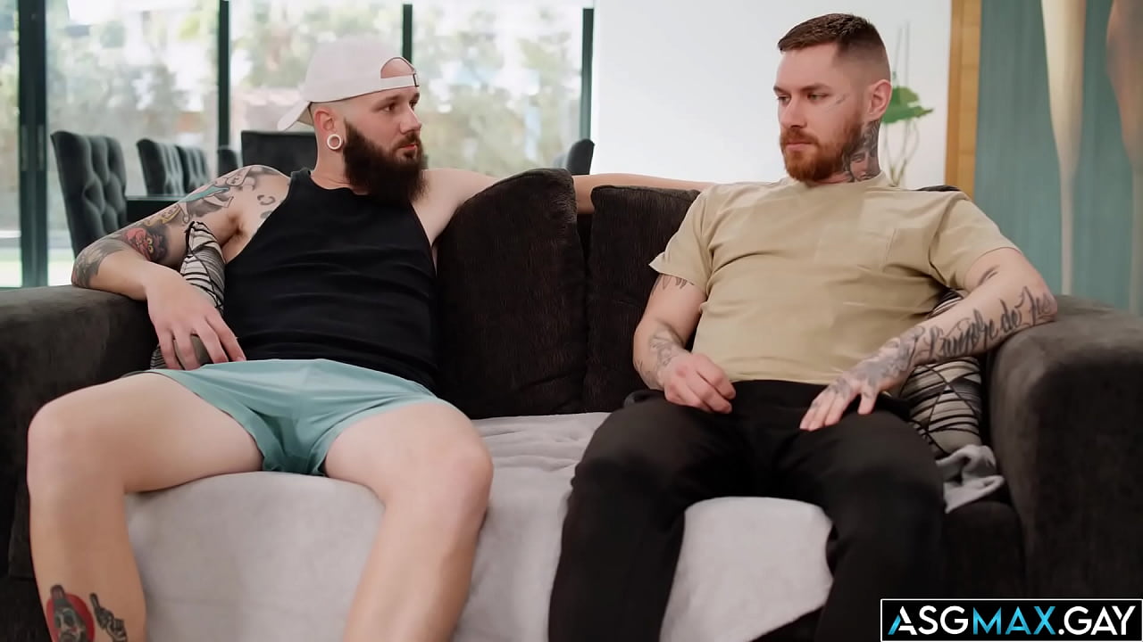 Good old friends Johnny Hill and Zak Bishop having a fuck sesh