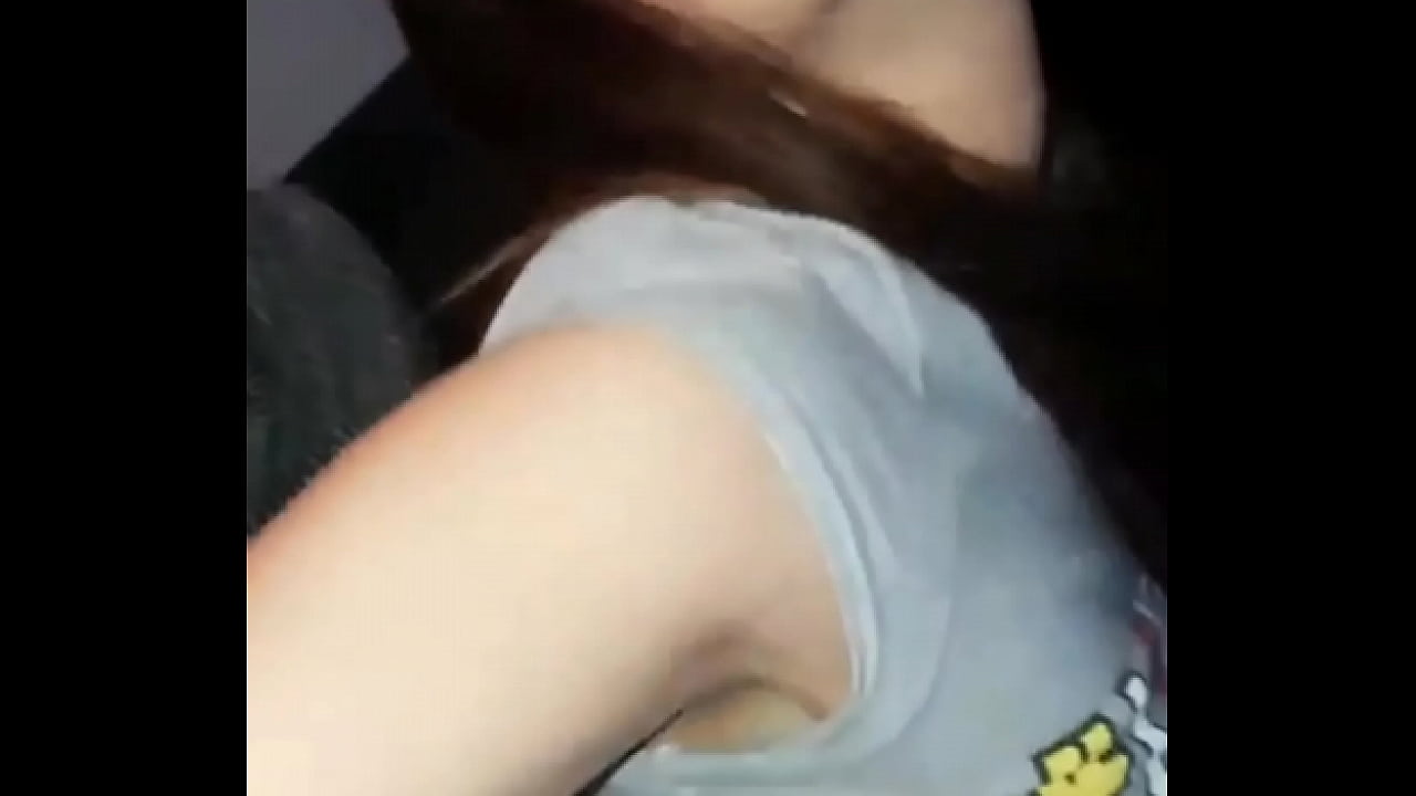 Reencuentro con compa&ntilde;era del colegio termina en sexo