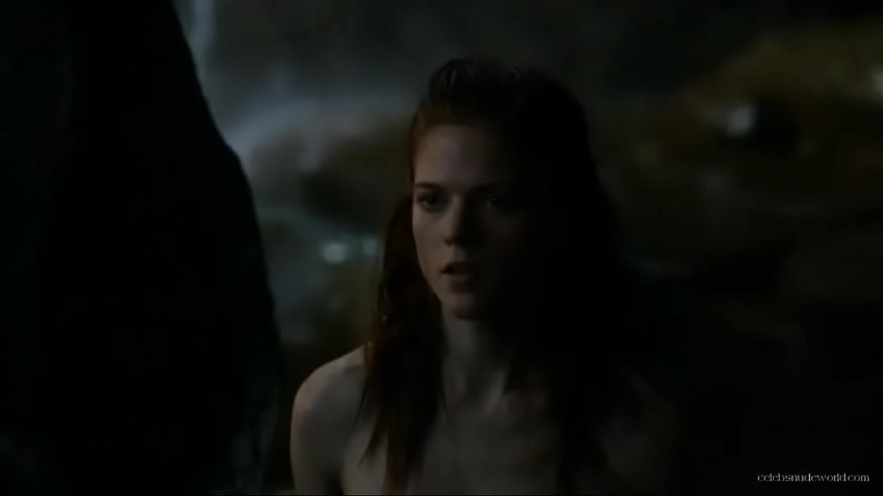 Rose Leslie completely nude
