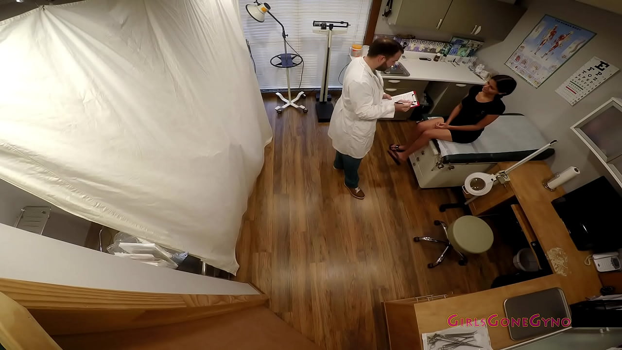 Yesenia Sparkles gets a medical examination by Doctor Tampa, patient takes her top of so doctor can examines her little boobies at GirlsGoneGyno Clinic - Yesenia Sparkles Tampa University Physical art 1 of 7 -Medfet Medical Fetish