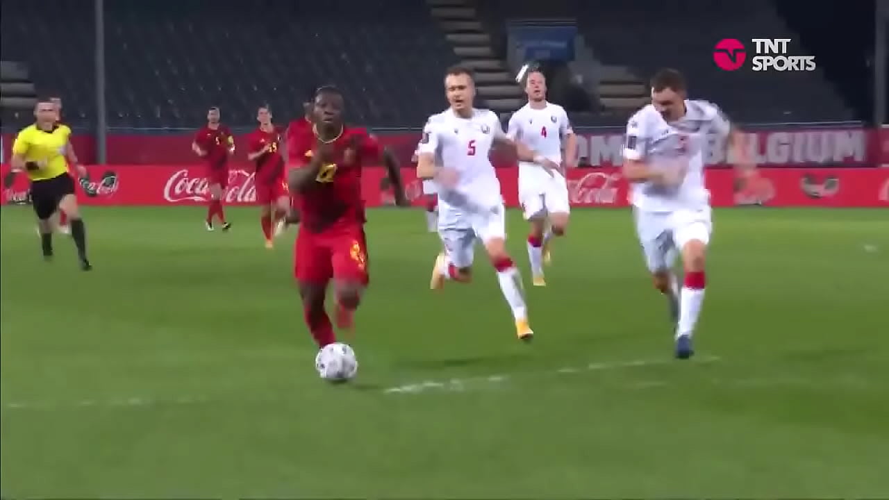 Belga trepando num bielorrusso