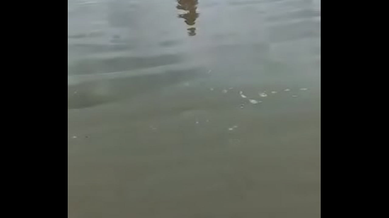 Me exibindo na praia com bikine bem pequeno