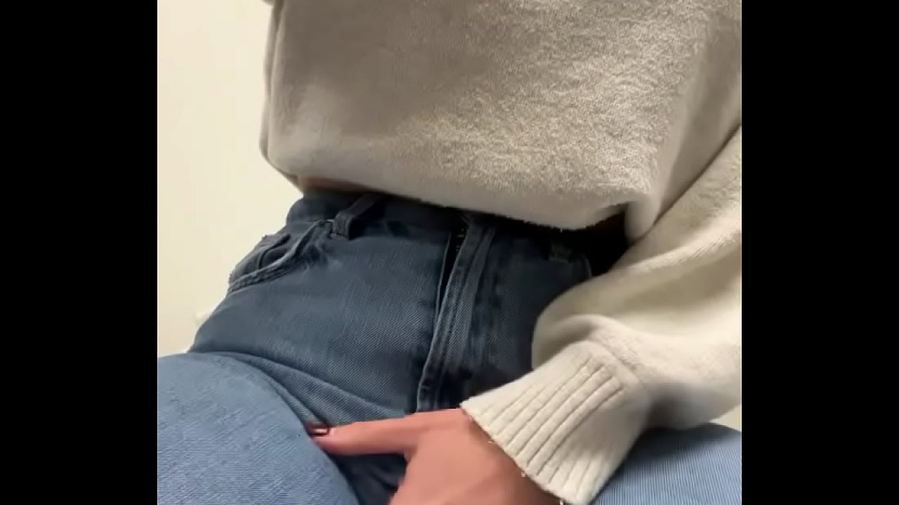 Masterbating while waiting for the doctor