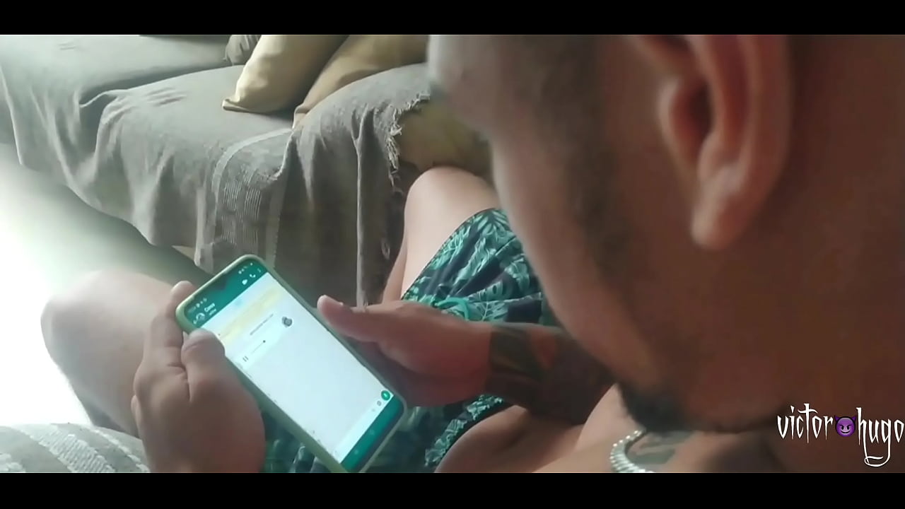 Transando Com Tatuada no Quarto