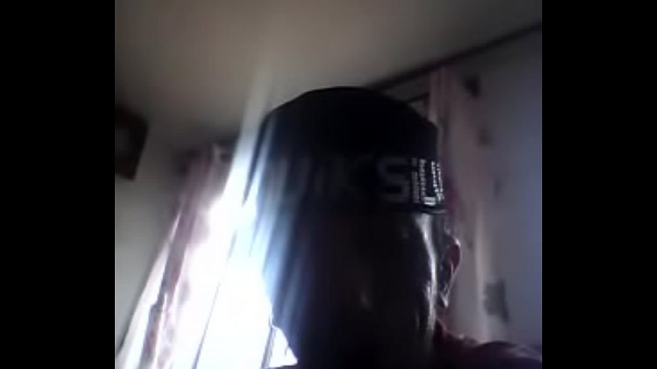 Homem gay procura companheiro.