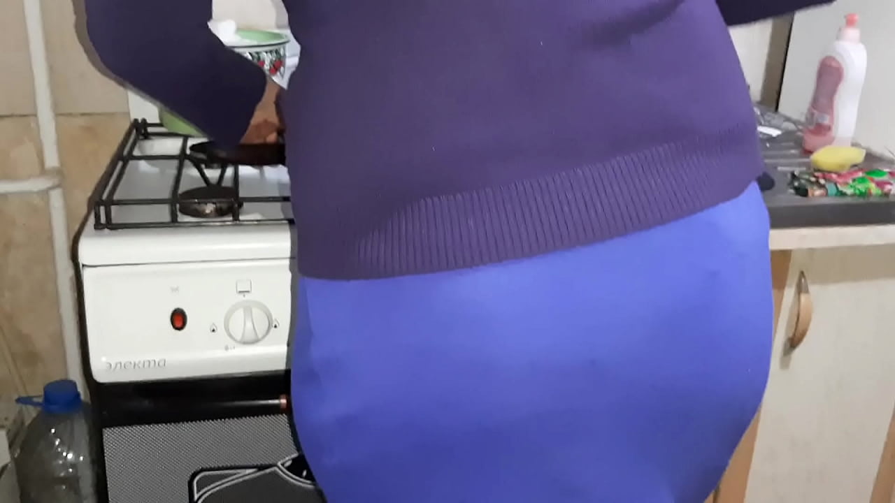 Fucked in the kitchen while the housekeeper was preparing food for us