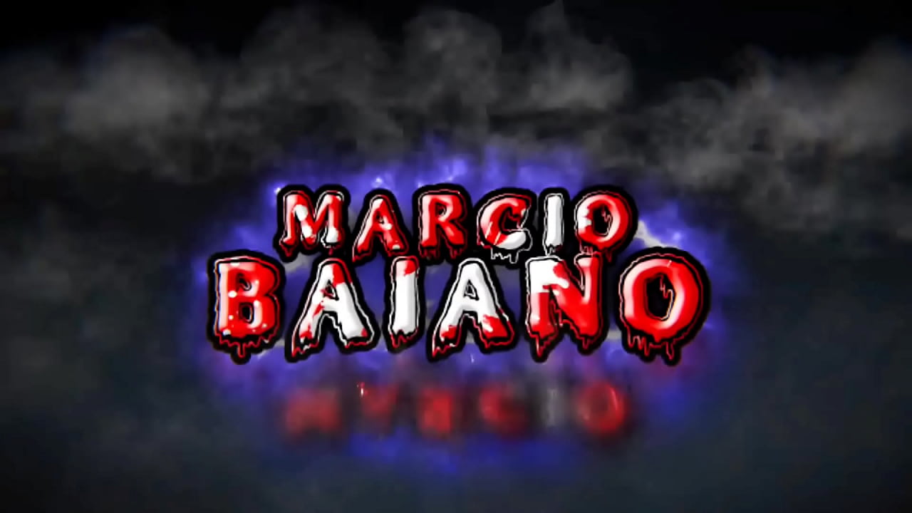 fodo a buceta di uma das minhas esposas enquanto a outra puxa meus ovos para que eu gose na sua boca par tomar todo meu leite