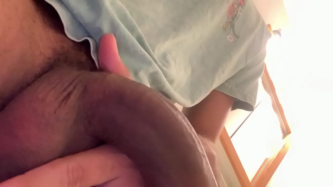 Mi verga parada. Quiere un culito bien rico