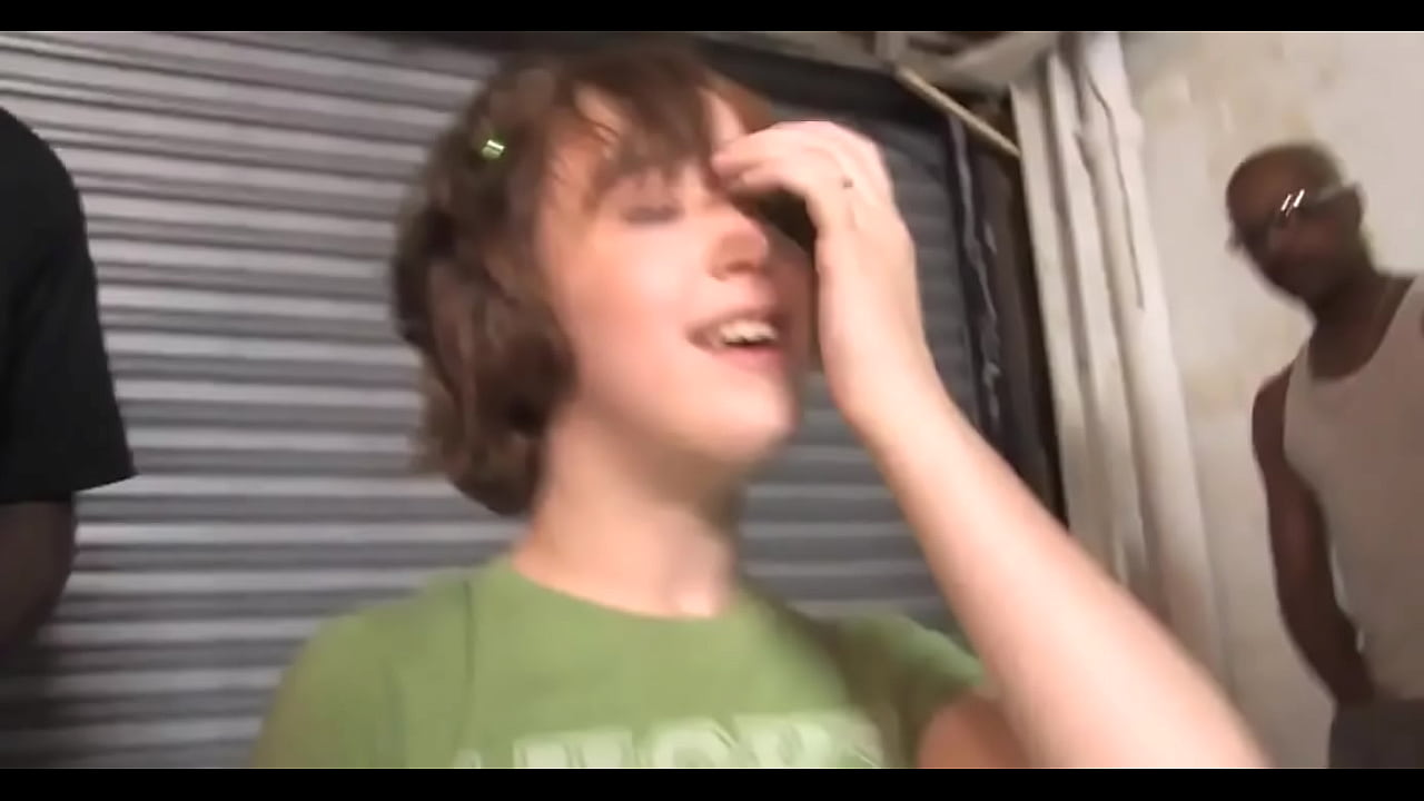 Goofy white girl in da Hood