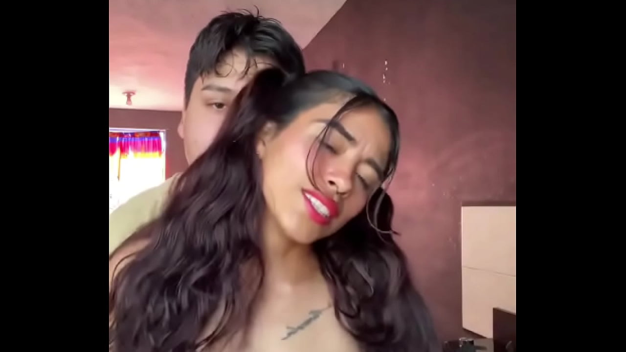 Cuando me ayuda hacer limpieza ?  le doy permiso que me coja por atras