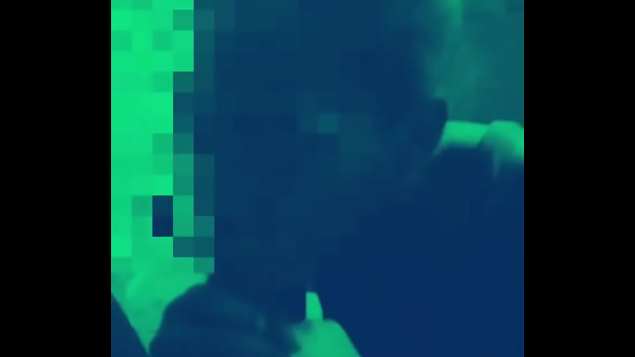 STUDENT LOOKING FOR GOOD GRADES