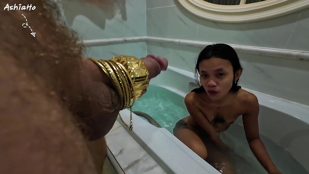 Old man dick is covered by gold but he pushing his stinky asshole on girls face and it's far from gold but pure sh***