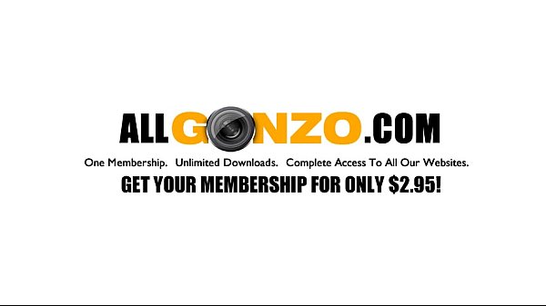 Small titted blonde siren rubbing her fuck hole from behind