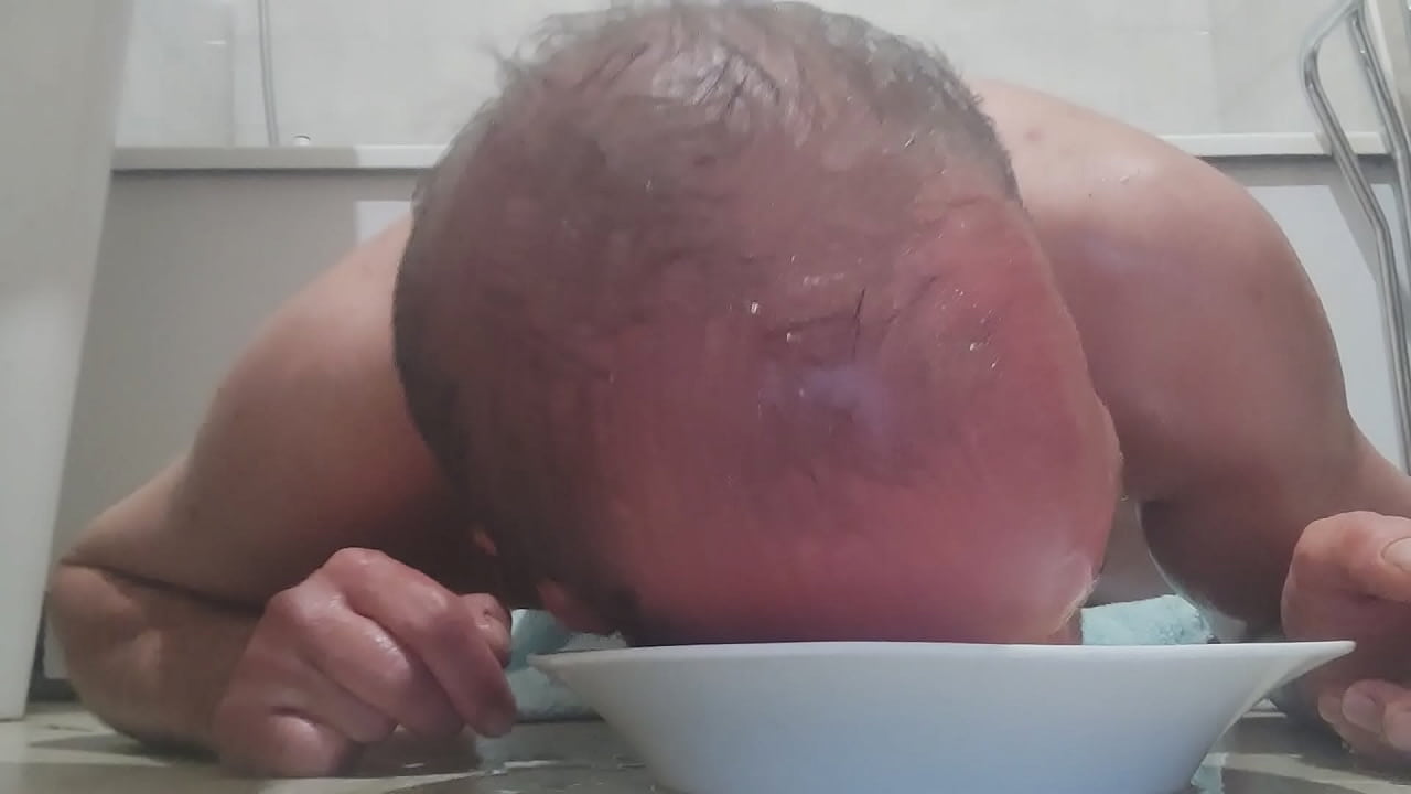 Compl&egrave;tement d&eacute;prav&eacute; avec la pisse.... Lifeisan