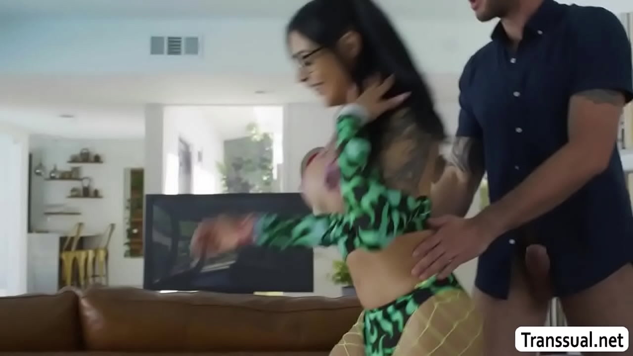 Slutty TS babe Eva Maxim, gives Cliff Jensen the time of his life. This is hot seduction! Nasty