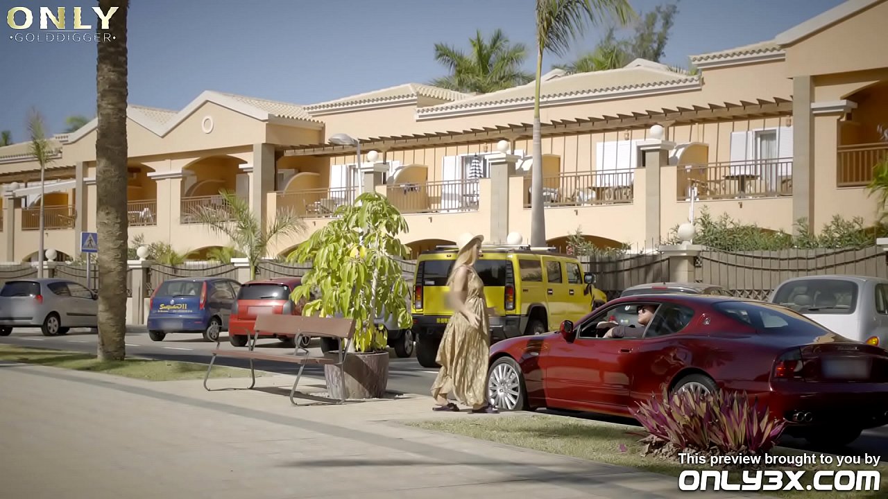 Blonde hottie Alyssia Kent in a penthouse sex outdoors scene teaser by the Only 3x NETWORK - ultimate porn site