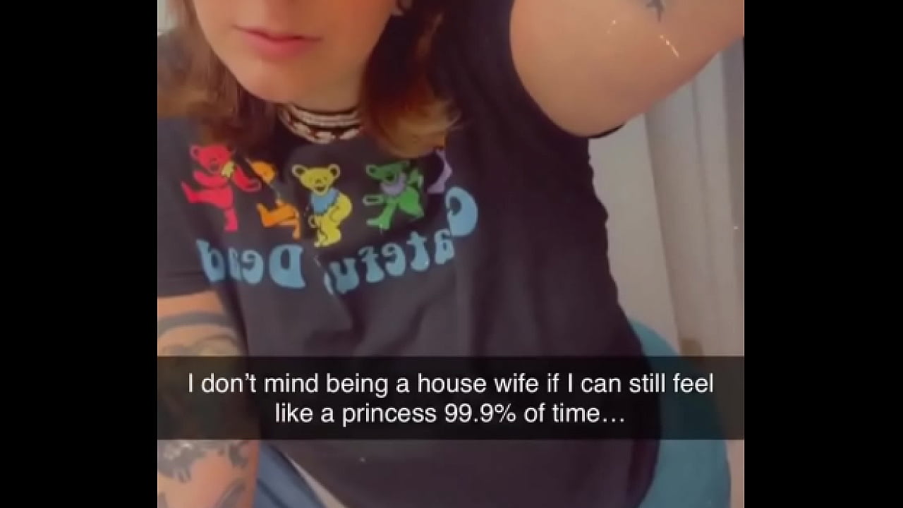 Rain is coming down. Cleaned the whole house & couldn&rsquo;t go to pool :( but i still look cute. Grateful as ever ?