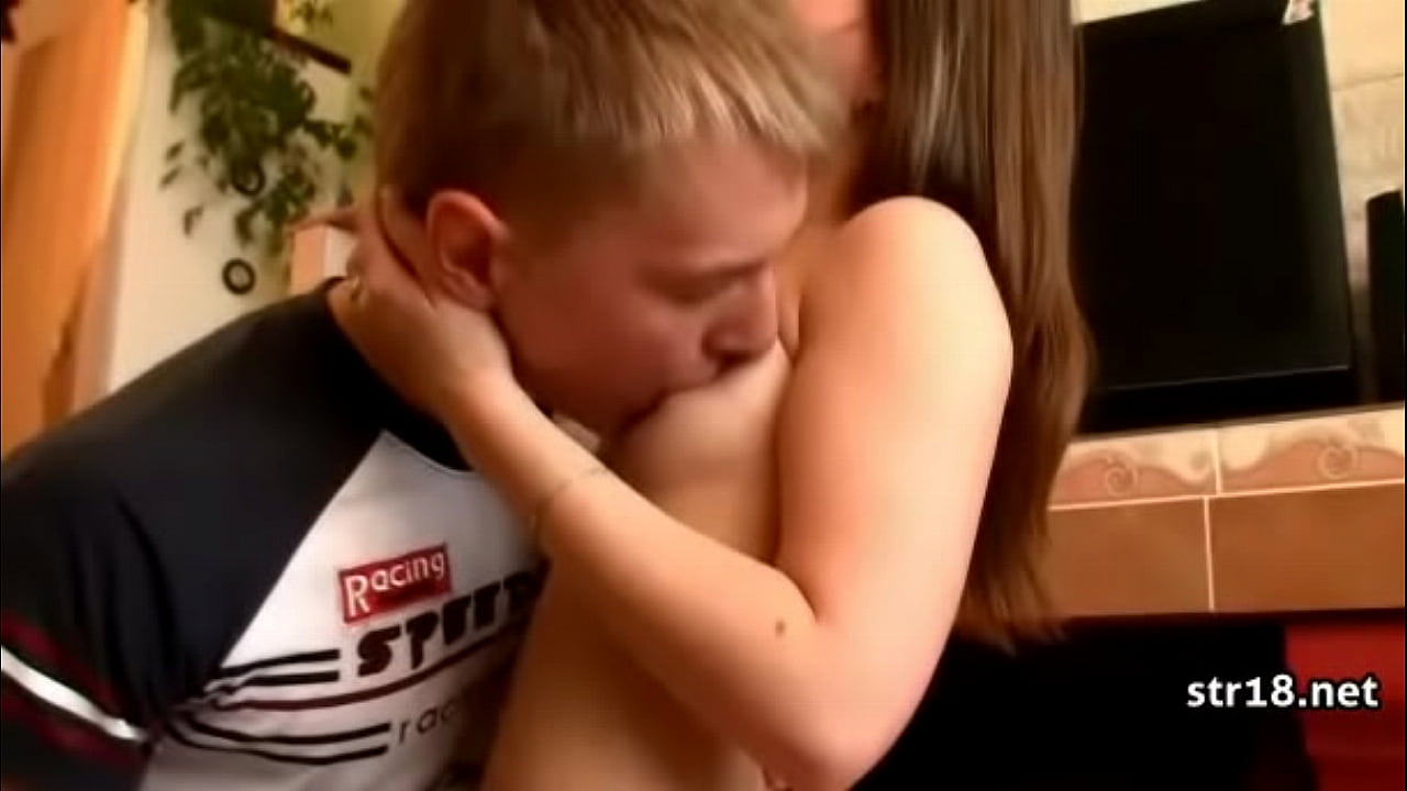 Hot Romantic Amateur Fuck On Bed