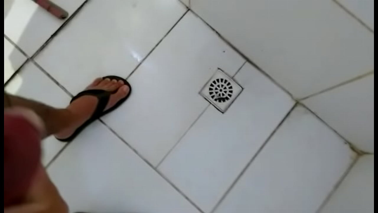 leitada deliciosa do hetero fort&atilde;o