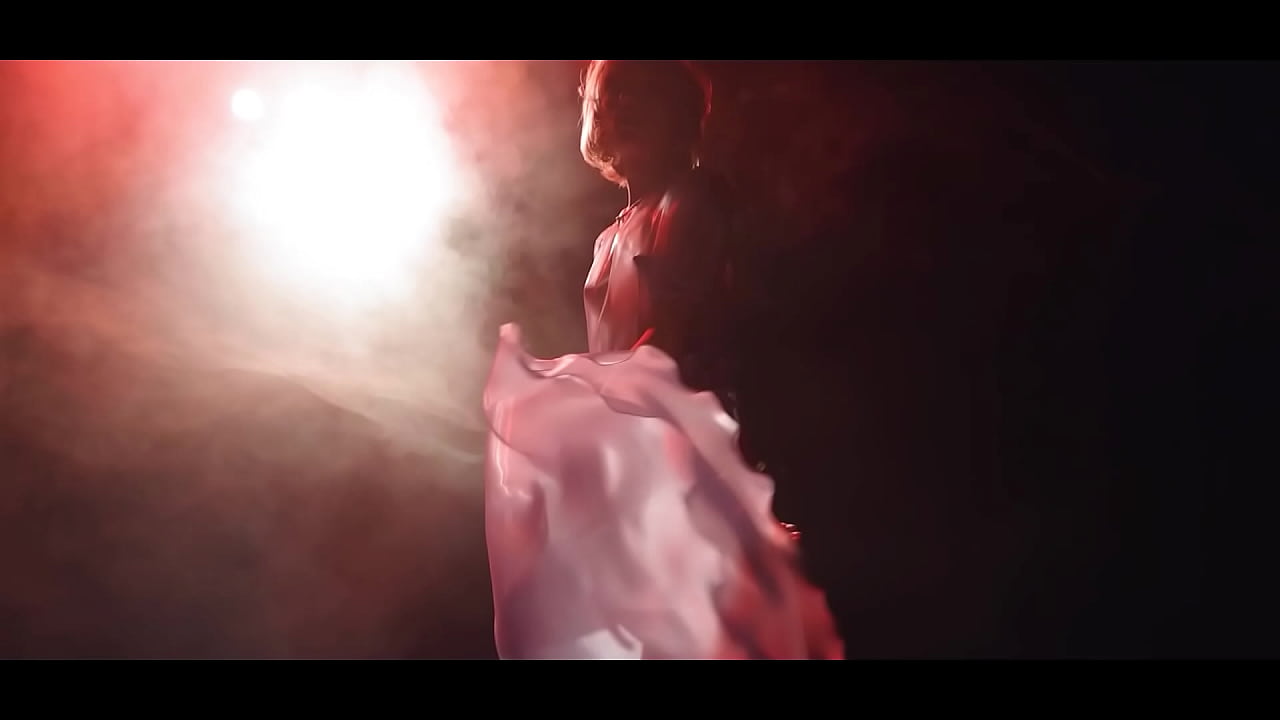 This Skinny Babe Sia Osobennaya Takes Hotness To Another Level - SUPERBE