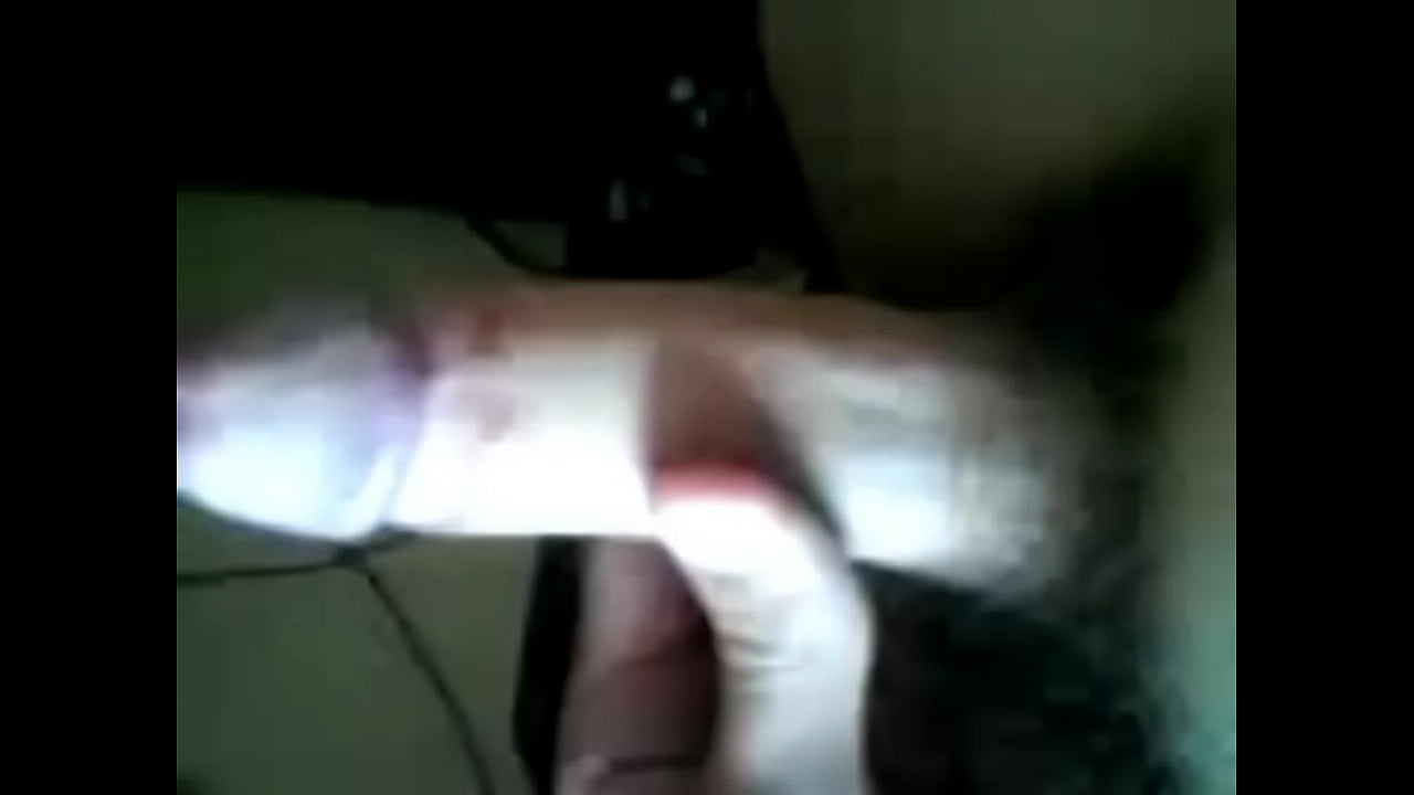 Christina Aguilera and her Friend alan Baker Doing hand And Blowjob