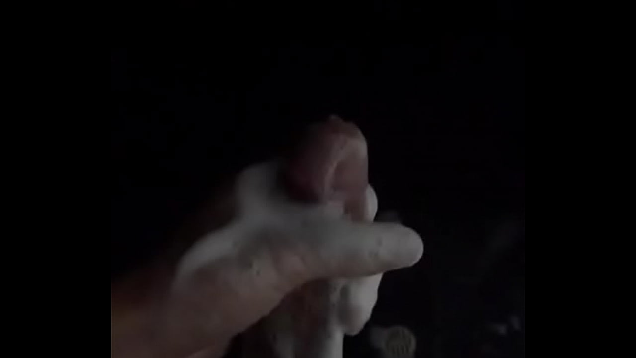 Lavando la verga CON MUCHO CARI&Ntilde;O PARA USTEDES.