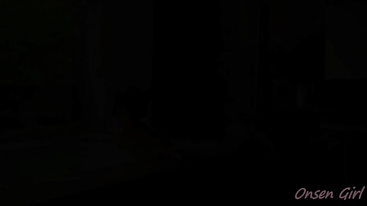 Acrobatic trip to a hot spring