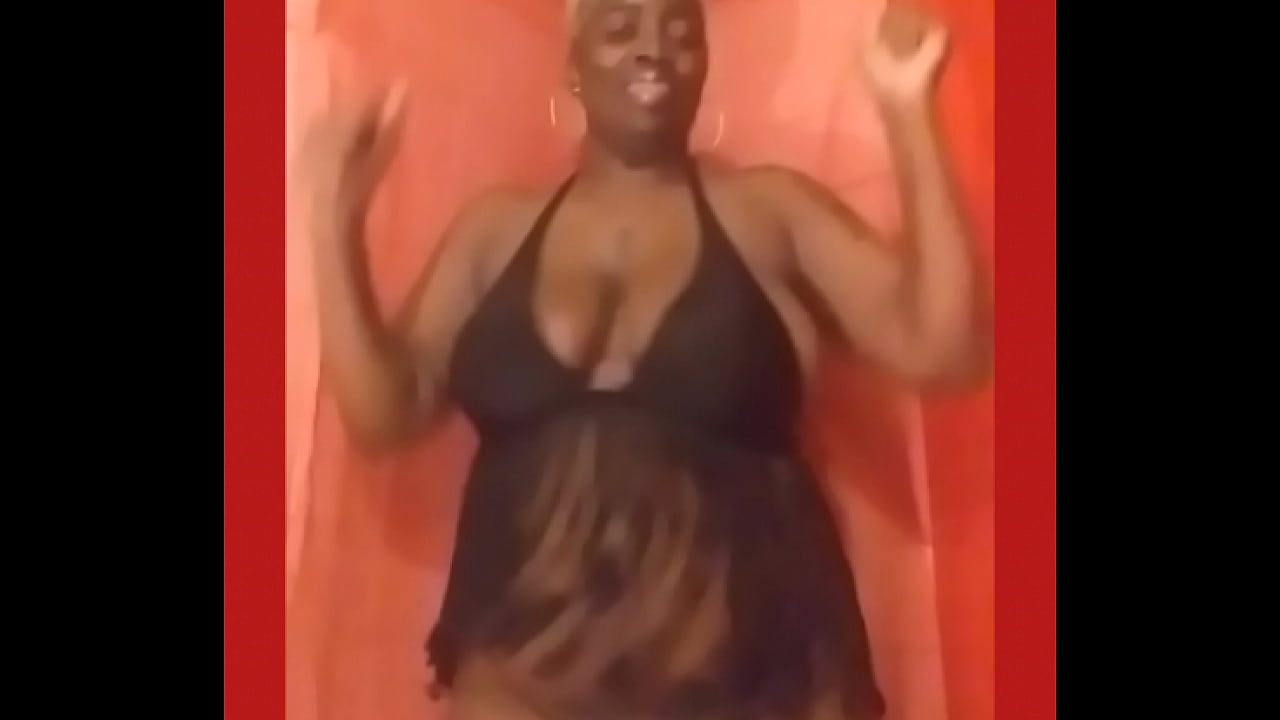 NPLEASURES Cool Off with Missy Elliot