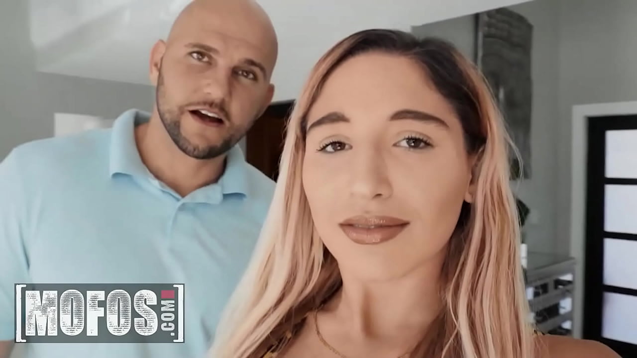 MOFOS - Abella Danger, JMac - Breaking Danger