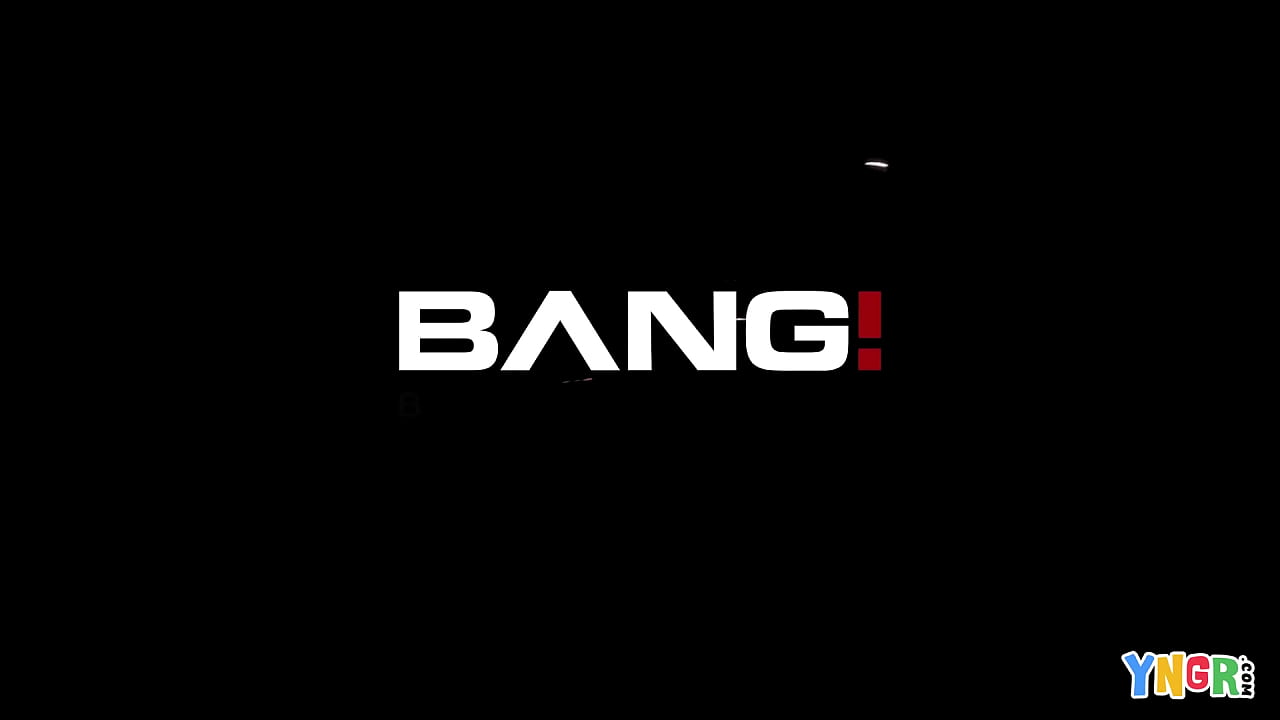 YNGR - Bubble Butt Teen In Yoga Pants Gets Fucked Hard