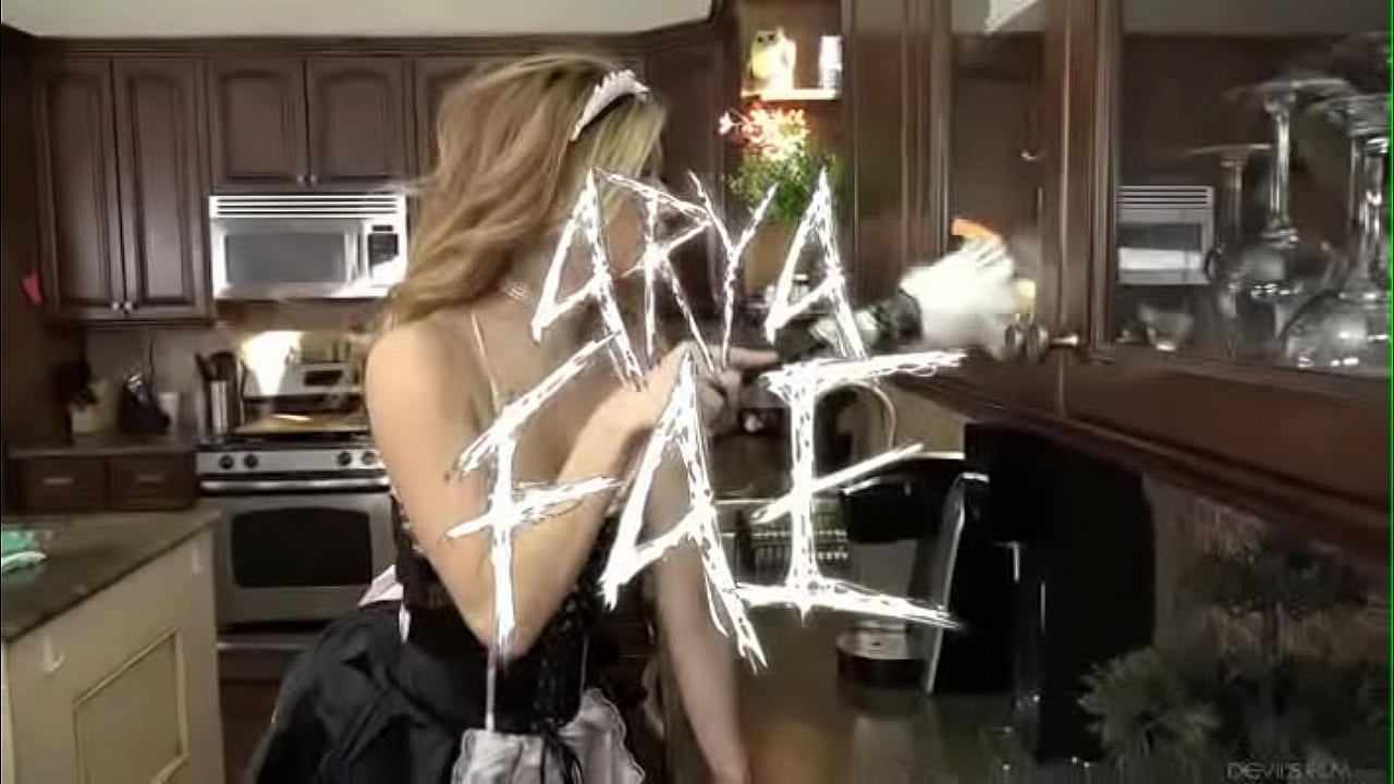 Destrucci&oacute;n of Briana Banks, Lily Lane, Zoey Monroe, Kenzie Taylor, Arya Fae