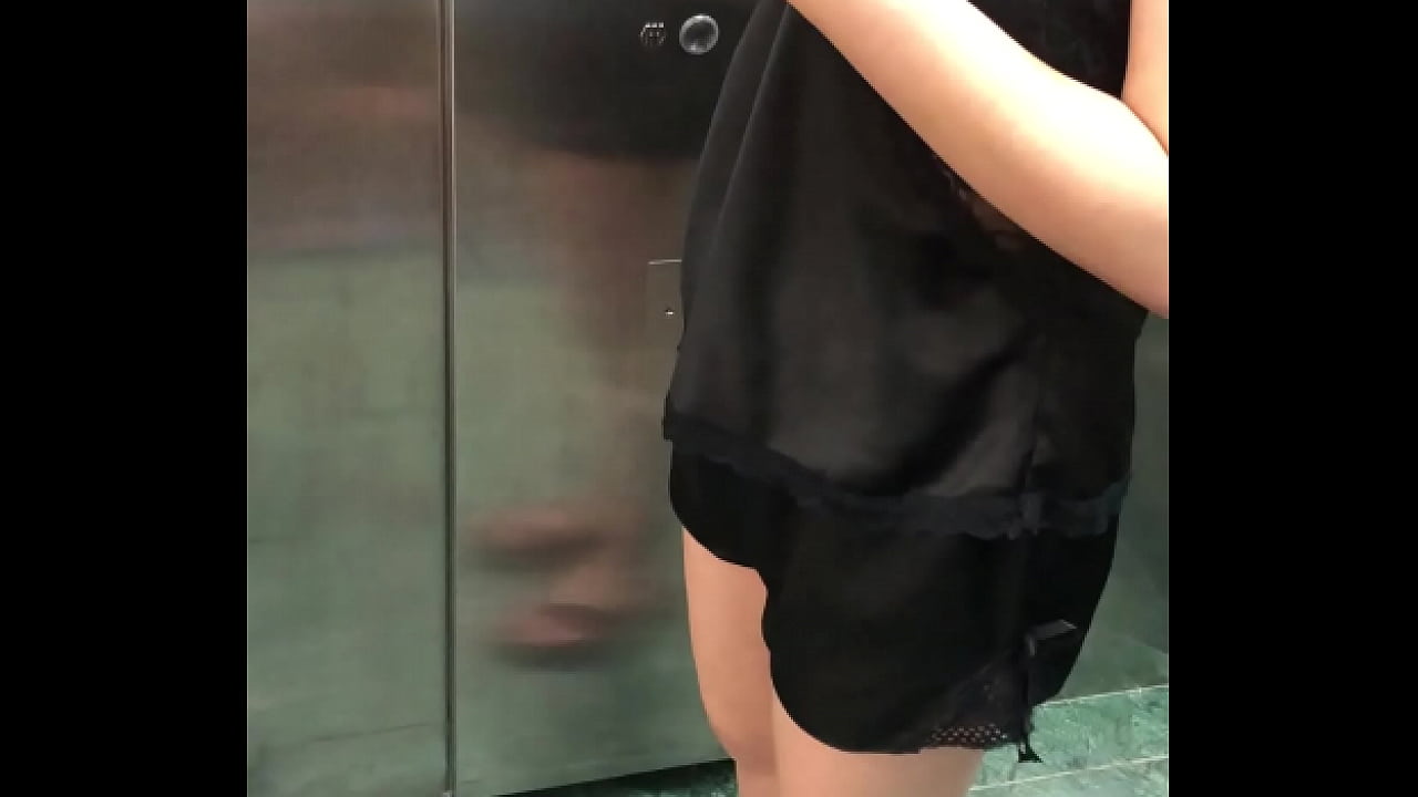 Con h&agrave;ng cave