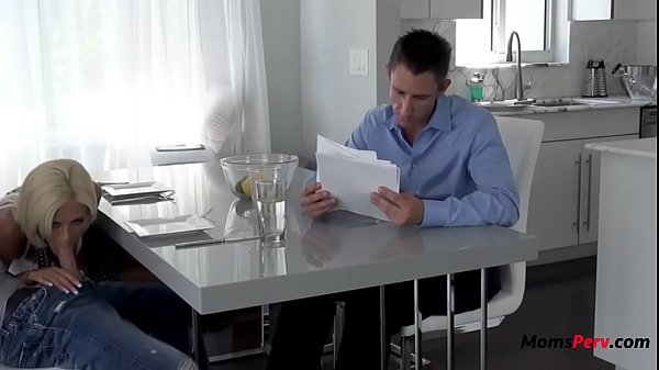 step Mom is good at cheating on !