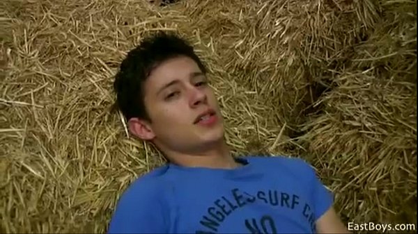 twink jerks off in hay