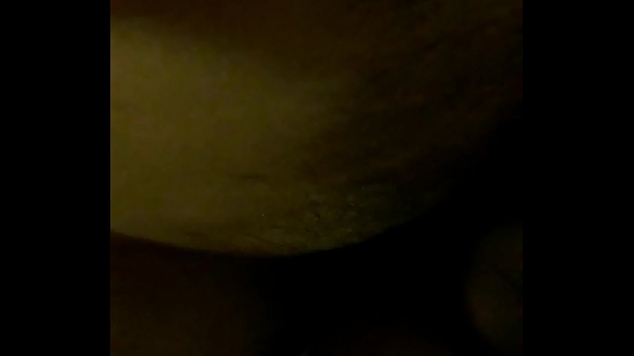 Mi amigo se coge a mi putito polic&iacute;a