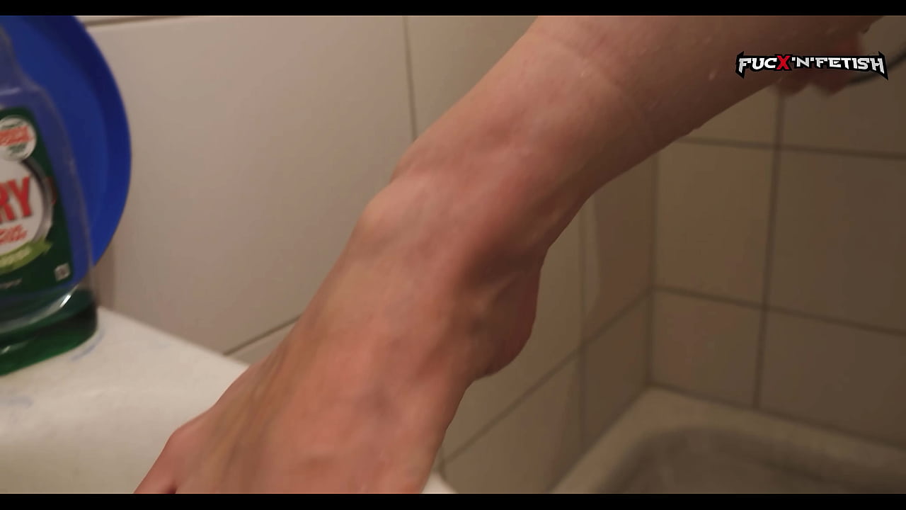 Punk Shaves Puss n Legs In Shower - Sale: $3