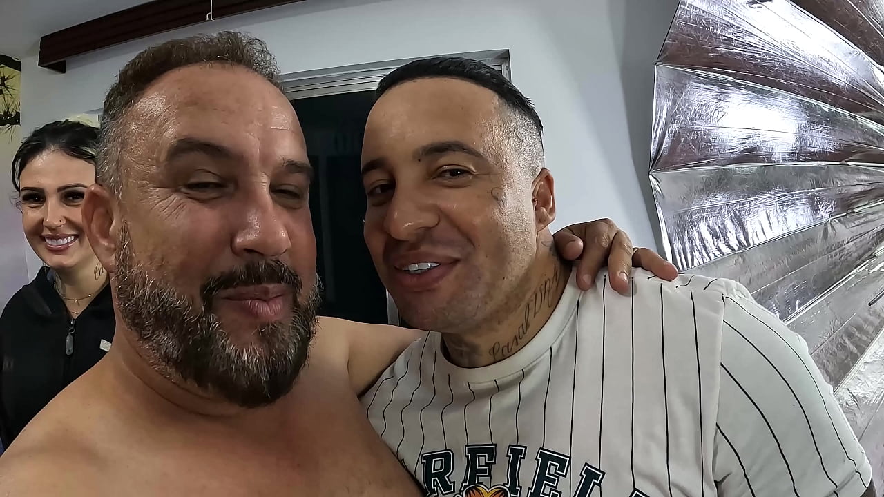 Binho Ted quer liberar a troco de um Pix - Bea Cherry e Casal Dna