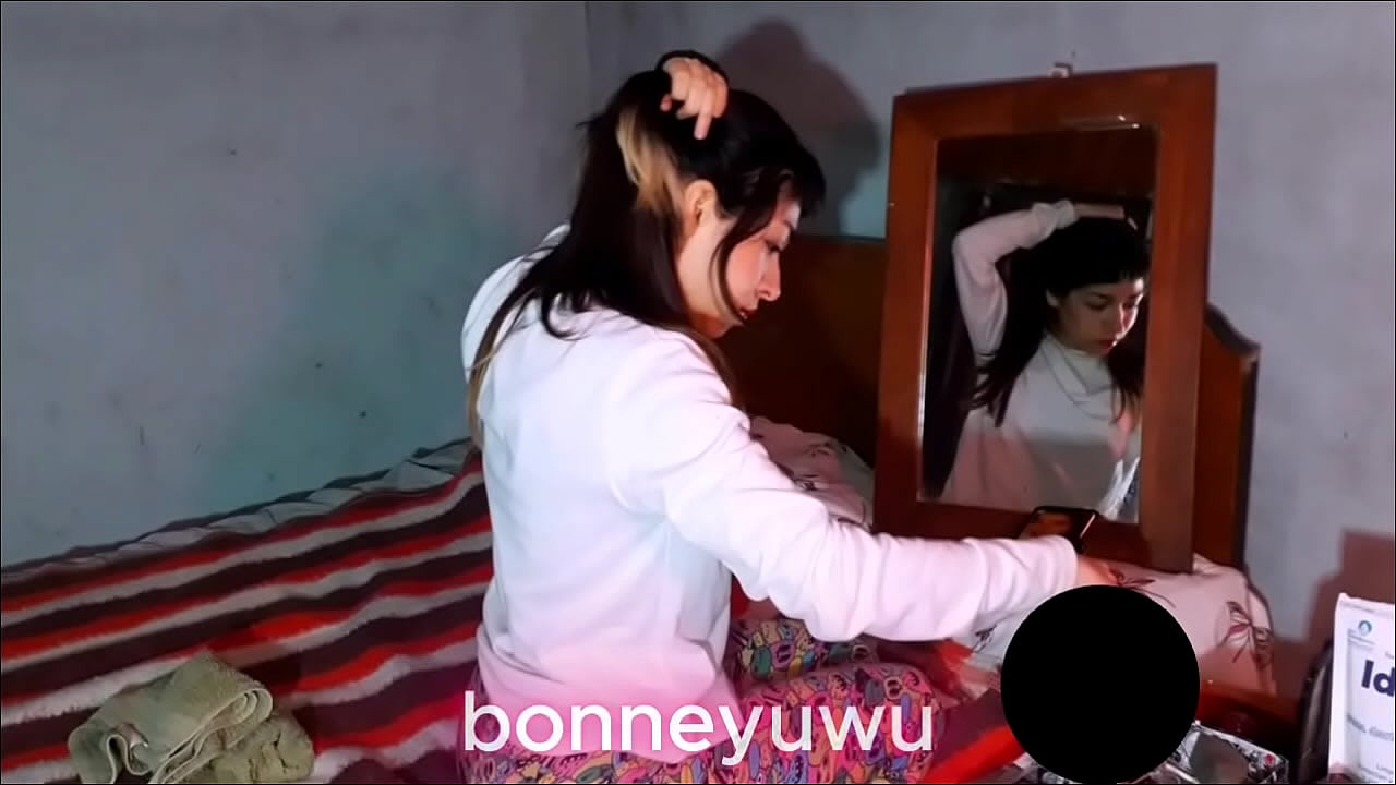 Bonneyuwu - 22:26 ayuda a vagabunda que encuentra en la calle,turra,argentina