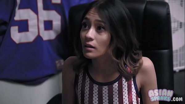 Little Asian Cheerleader Blowjob the Trainer