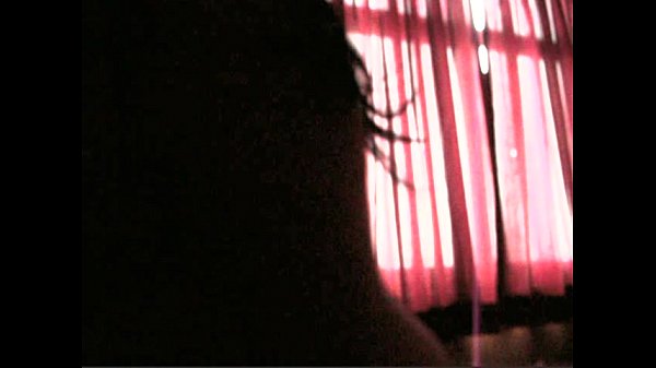 flaquita gritona montando rico