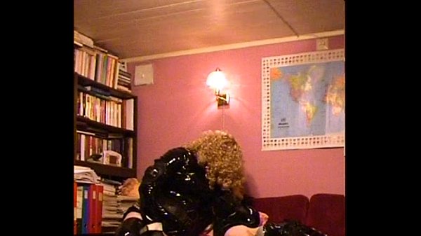 Roxina2005RubberCouplePlay150105XXXL.MPG