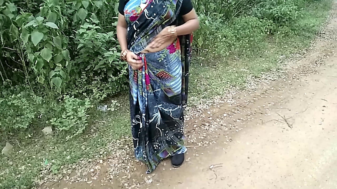 Friend's stepmom picked up from Outdoor jungle and hardcore xxx sex in hotel