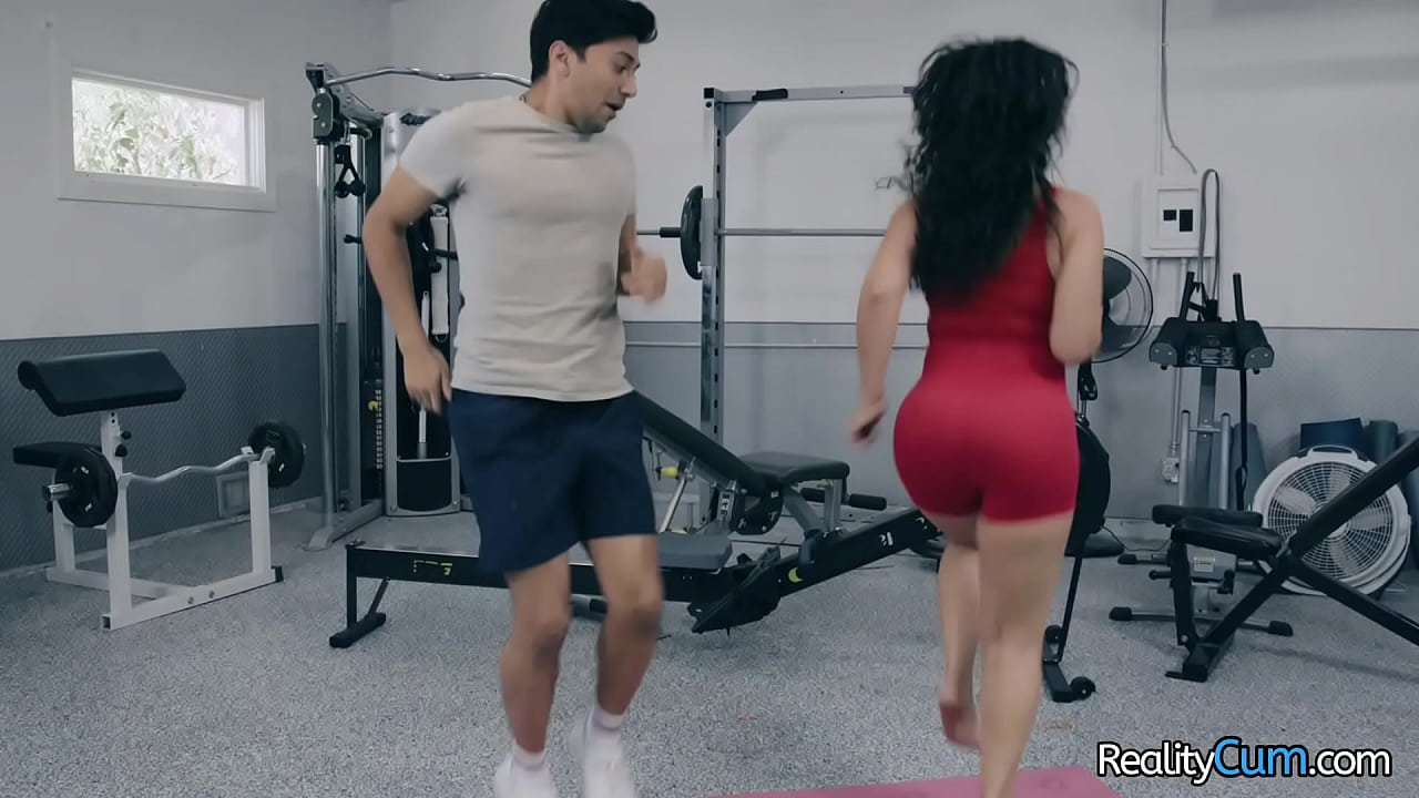 See black haired latian girl seducing friend with her big ass and suck him dry