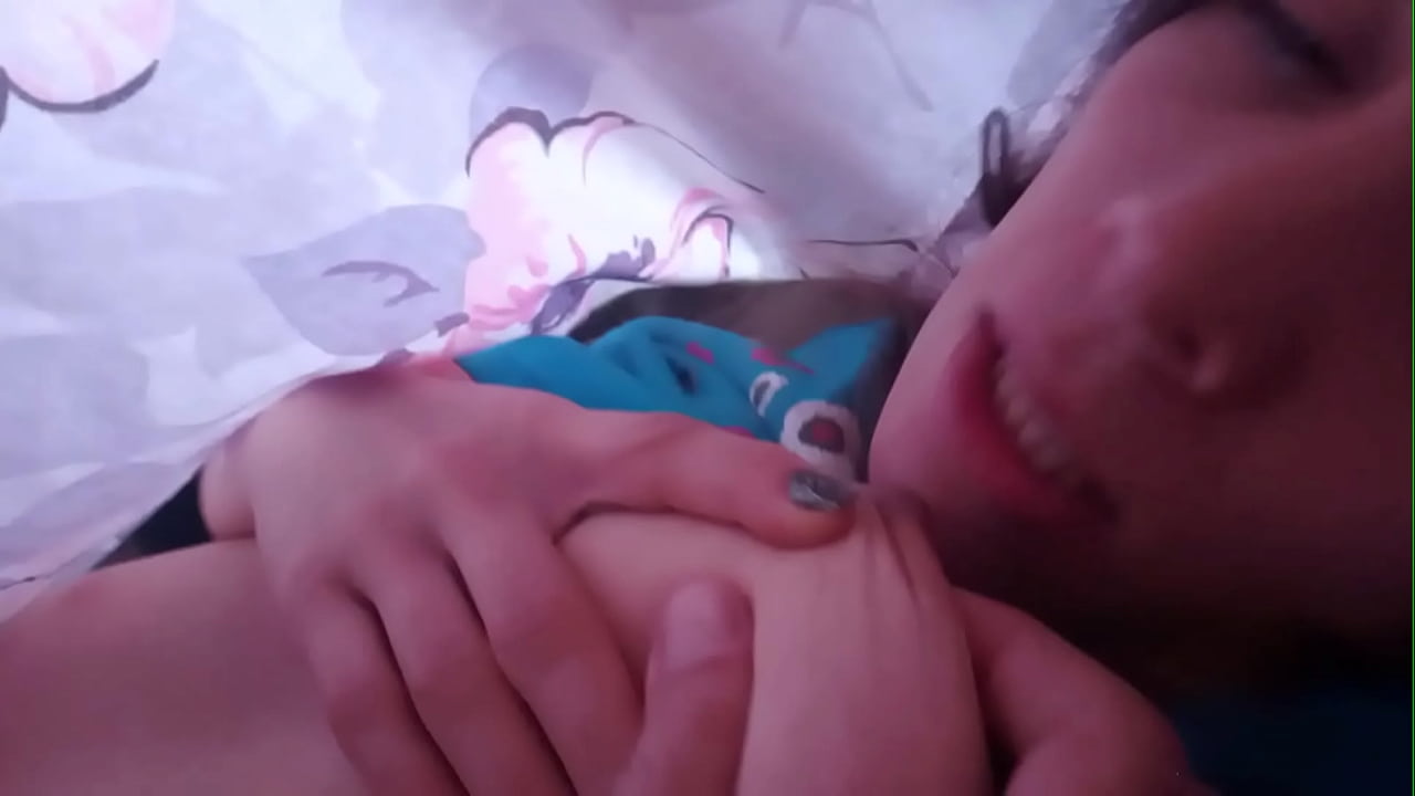 Bajo la sabana quer&iacute;a follar