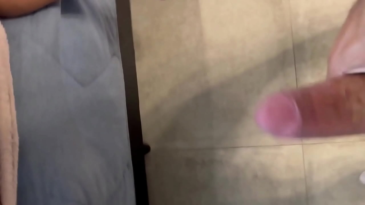 Arrombando o cuzinho de um f&atilde;. - Free