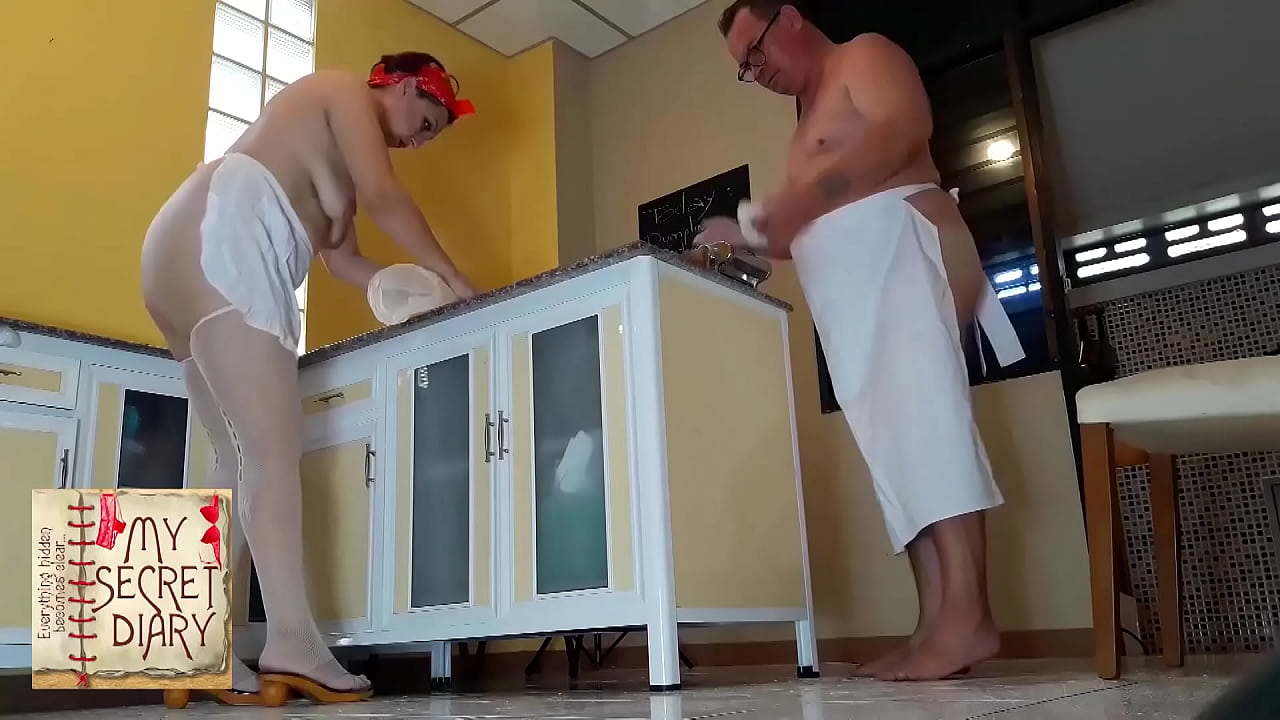 Naked Cooking. Nudist housekeeper, Nakedbakers. Nude maid. Naked housewife. s2